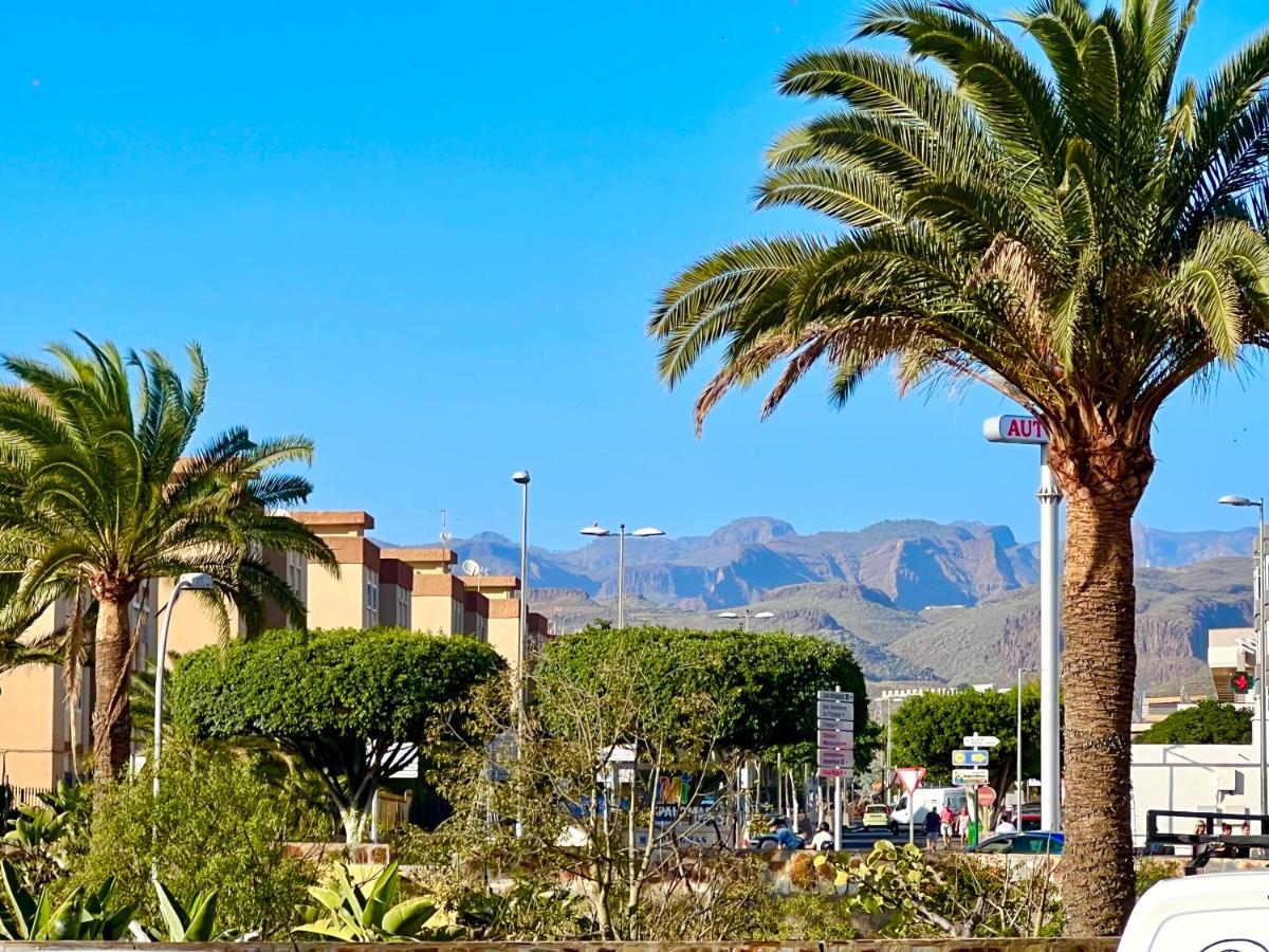 Cozy Apartment Near Yumbo Playa del Ingles  Luaran gambar